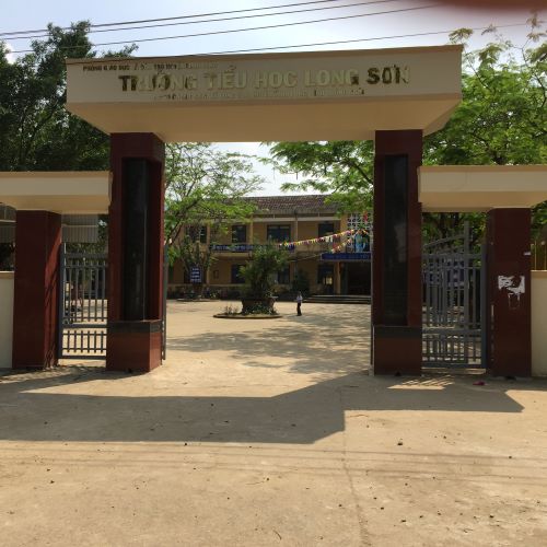 2A2_Trường dcciểu học Long Sơn, Mđsinh Long.JPG