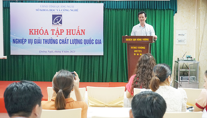 Th.S Trần Công Hòa – Phó Giám đốc Sở KH&CN khai mạc lớp tập huấn.