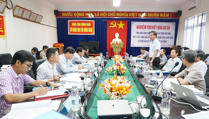 Trưởng Ban dân tộc tỉnh Quảng Ngãi - Trần Văn Mẫn tham gia ý kiến tại buổi làm việc