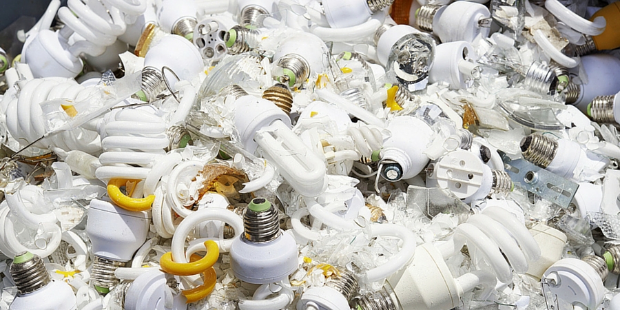 Một số thiết bị sử dụng năng lượng có hiệu suất thấp như bóng đèn compact sẽ bị loại bỏ kể từ ngày 15/7