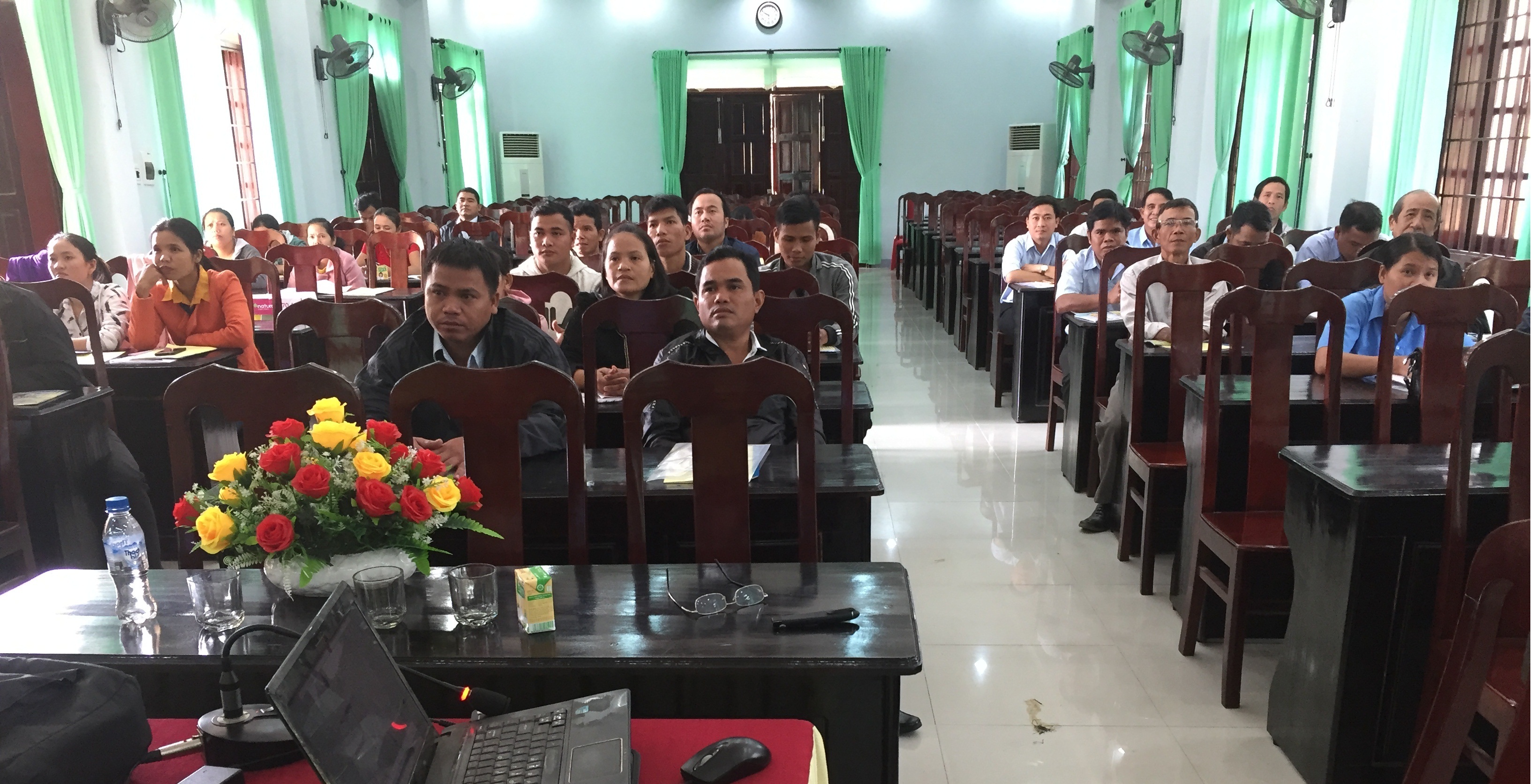 Quảng Ngãi: Ban Dân tộc tỉnh tổ chức Hội nghị tập huấn các văn bản có liên quan đến vấn đề Bình đẳng giới tại huyện Trà Bồng