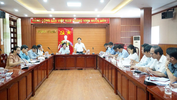 Sở Khoa học và Công nghệ làm việc với UBND huyện Tư Nghĩa.