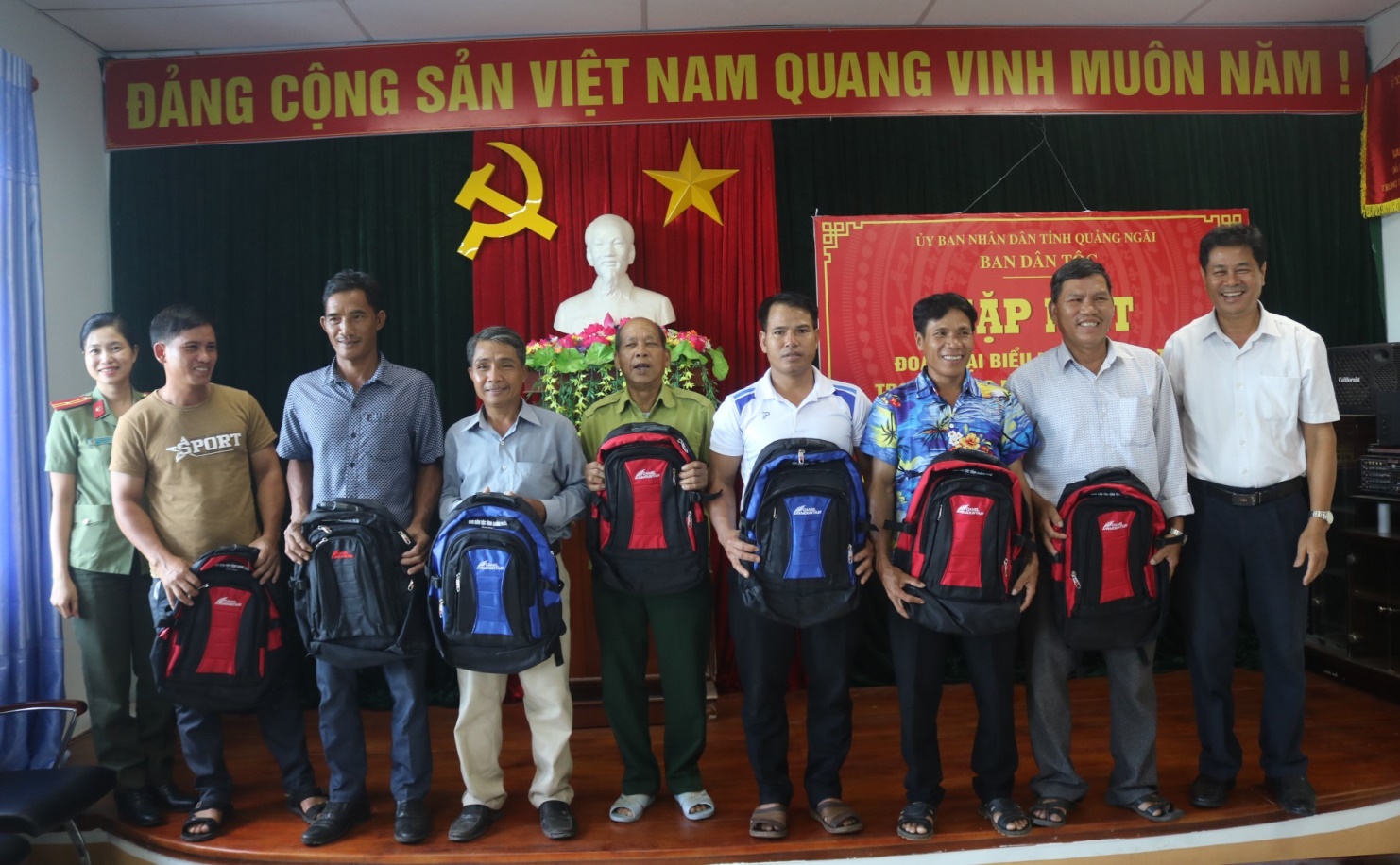 Ban Dân tộc tỉnh Quảng Ngãi tiếp Đoàn đại biểu người có uy tín trong đồng bào dân tộc thiểu số huyện Minh Long