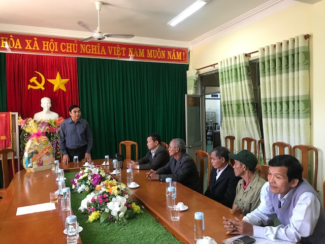 Ban Dân tộc tỉnh thăm và tặng quà người có uy tín trong đồng bào DTTS tại huyện Sơn Tây nhân dịp Tết Nguyên đán Canh Tý- năm 2020