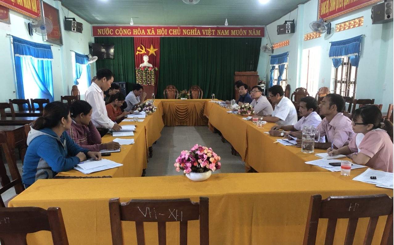 Ban Dân tộc tỉnh kiểm tra kết quả thực hiện công tác dân vận chính quyền ở vùng đồng bào DTTS tại xã Sơn Dung, huyện Sơn Tây